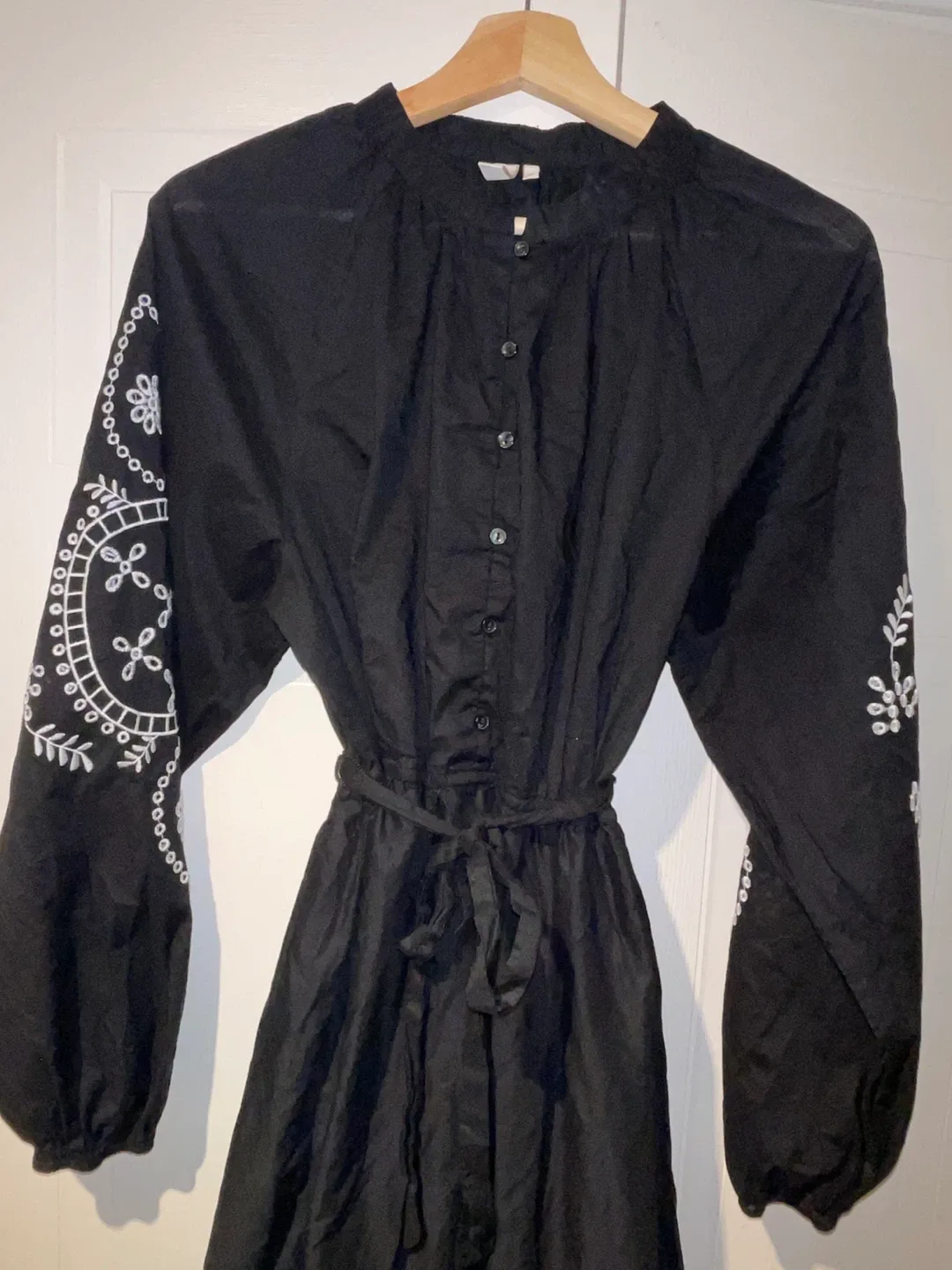 Only Black Sheer Flare Fit Embroidered Dress size XL image indicator(7)