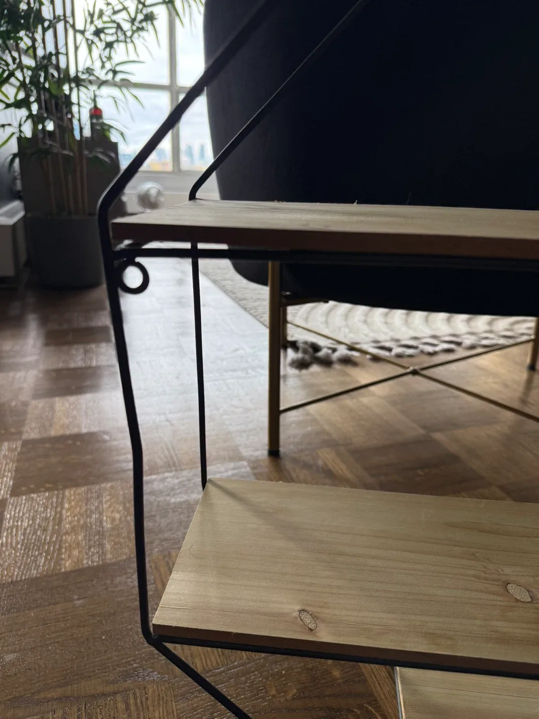 Wooden Hexagon Shelf image indicator(4)