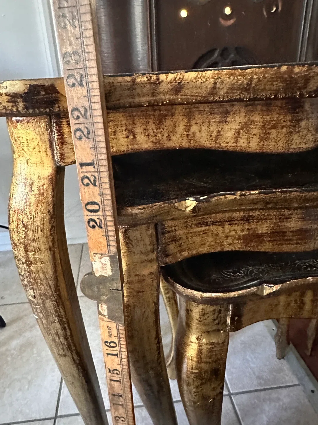 🥕Antique Florentine Nesting Tables - Set of 3 image indicator(6)