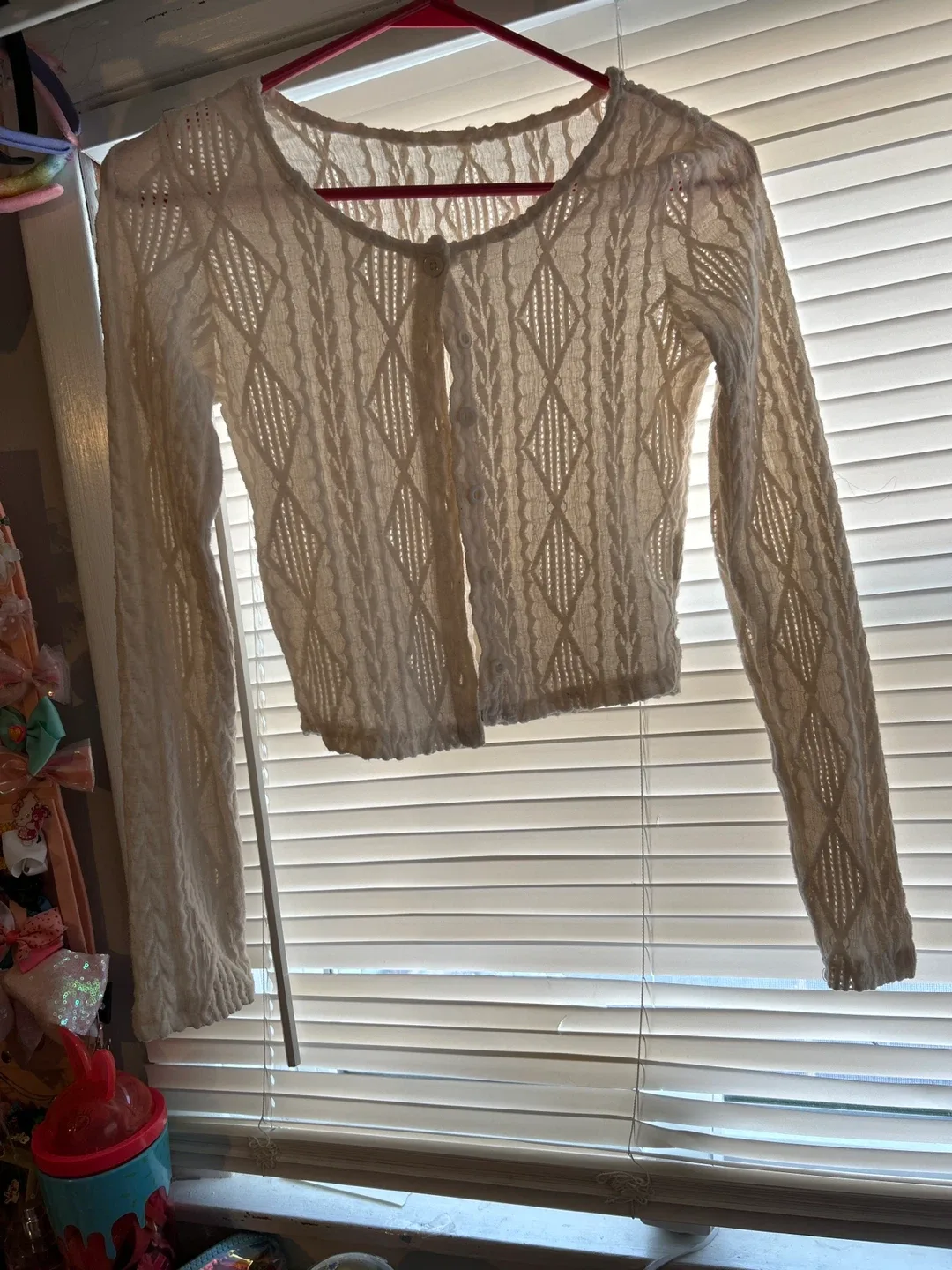 Cropped Knit Cardigan - Cream free 🥕🥕 thumbnail