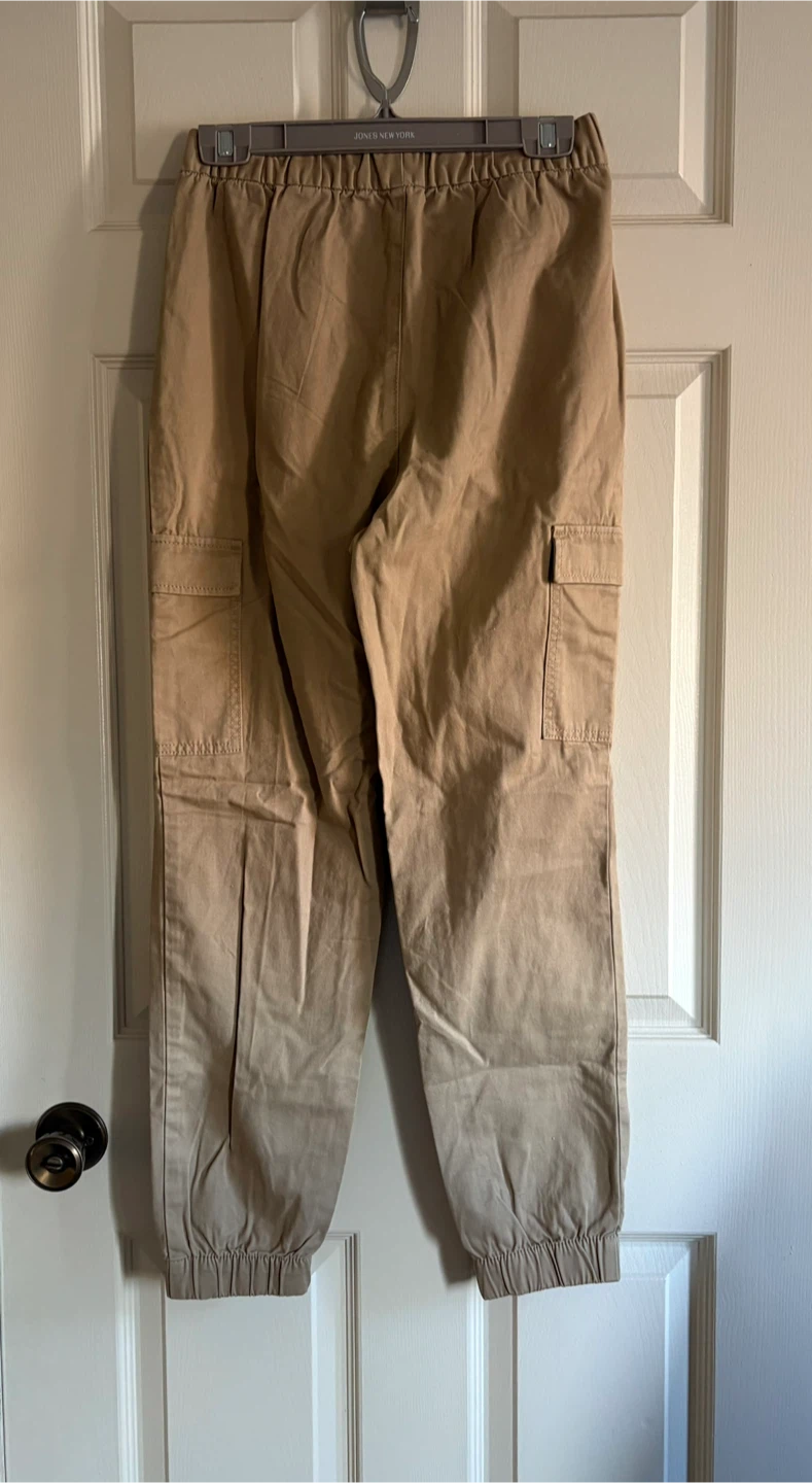 H&M Women’s Cargo Cuff Pants NWT - Sz 4 - photo 3