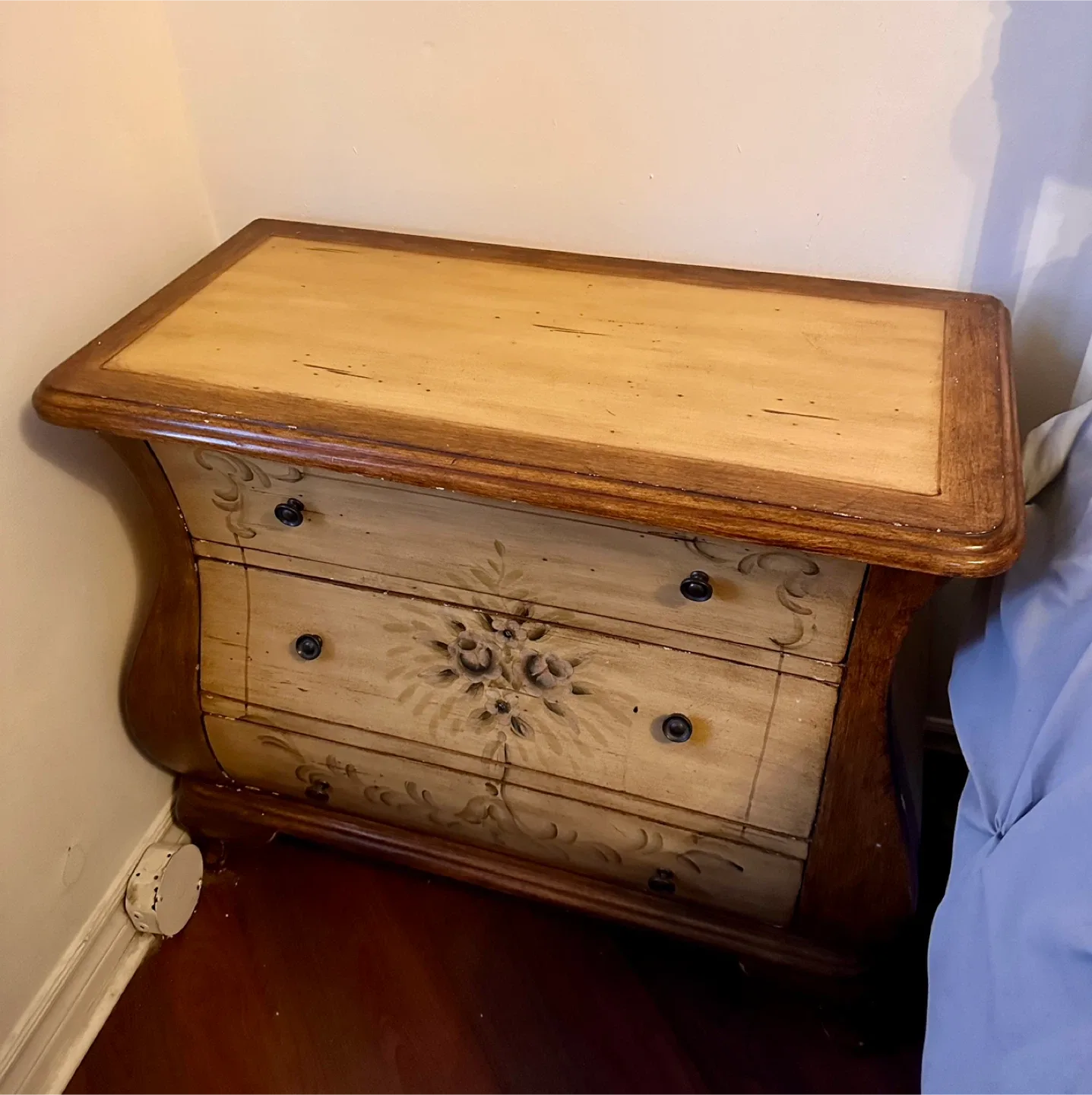 🥕Vintage Solid Wood Bombe | Bombay Dresser Nightstand image indicator(3)