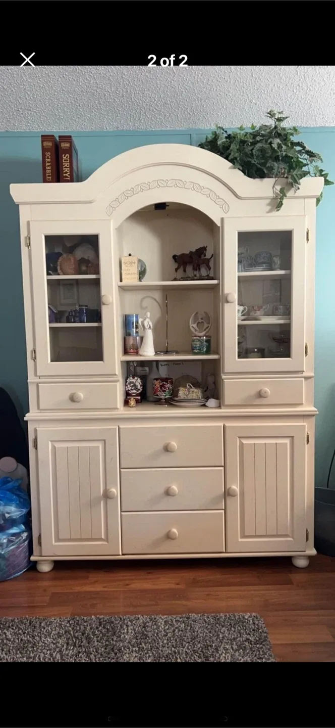 Off-White China Cabinet image indicator(2)