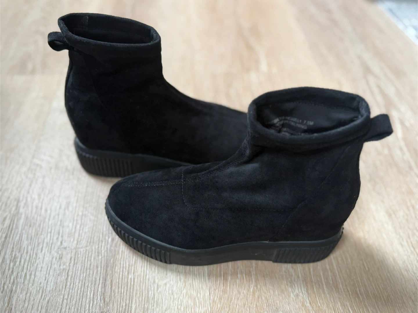 Steve Madden Black Suede Wedge Booties Size 7.5 - photo 2