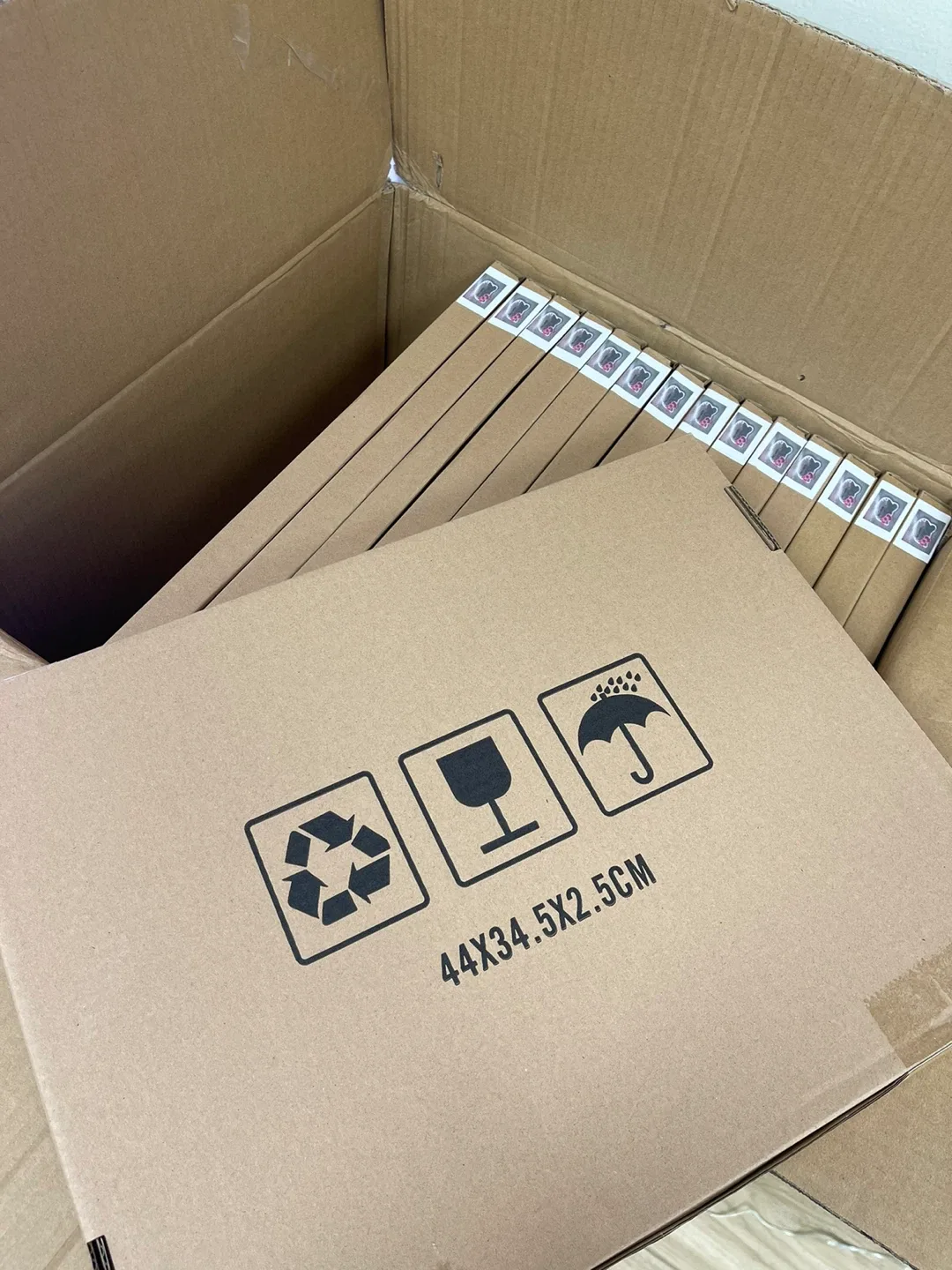 Hello Kitty Neon Mirror - Brand New in Box! image indicator(3)