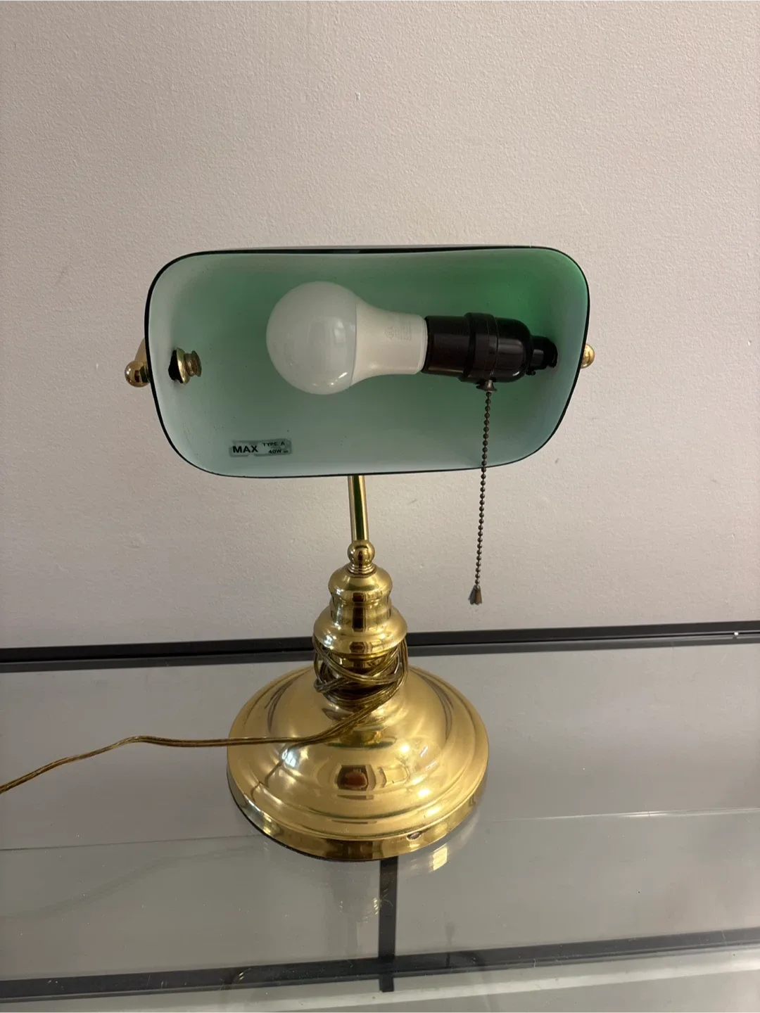 Vintage brass Banker's Lamp - Green Glass & Brass Finish image indicator(2)