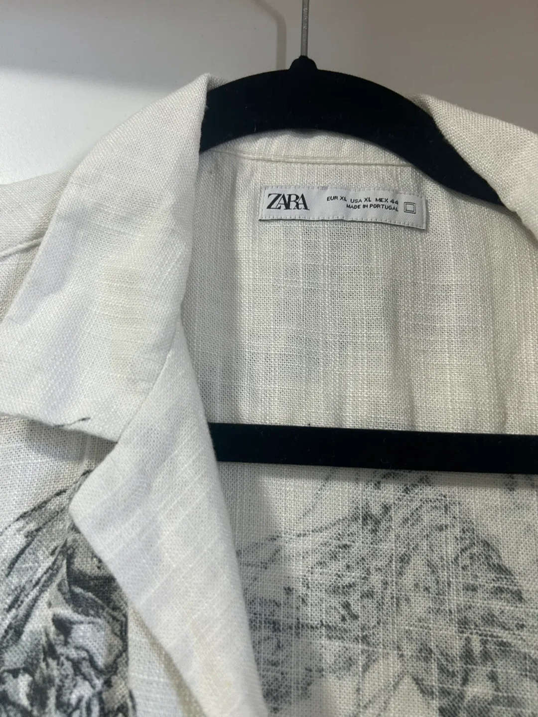 Zara Men’s jellyfish linen blend blouse fits size large image indicator(4)