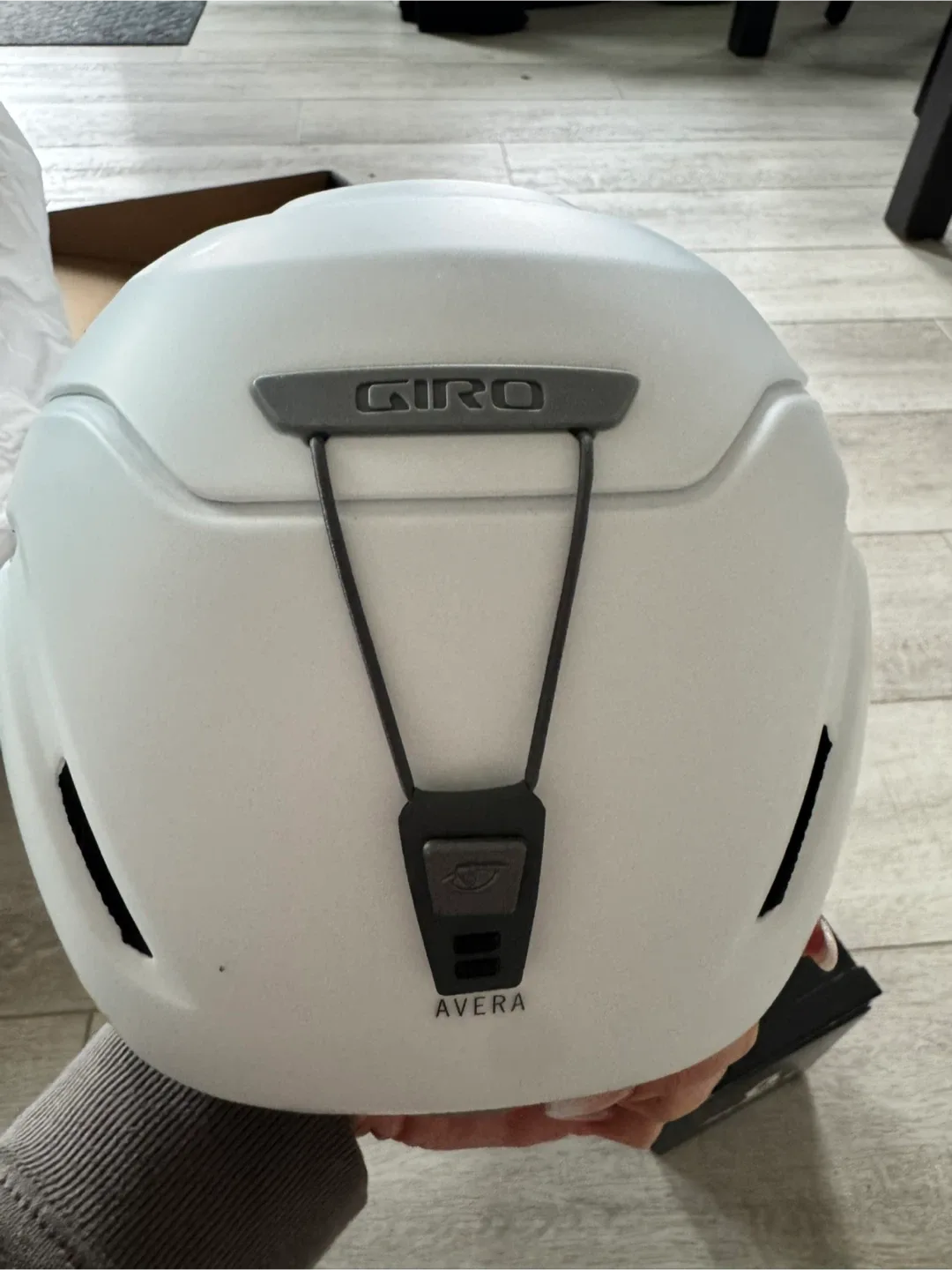 Giro Avera Snow Helmet - White image indicator(3)