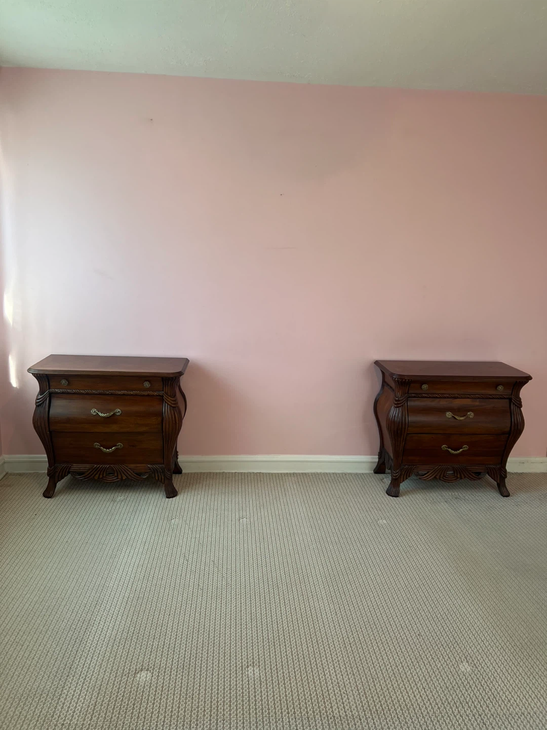 Bedroom Set - Dresser, Nightstands, Armoire, Bed Frame - photo 3