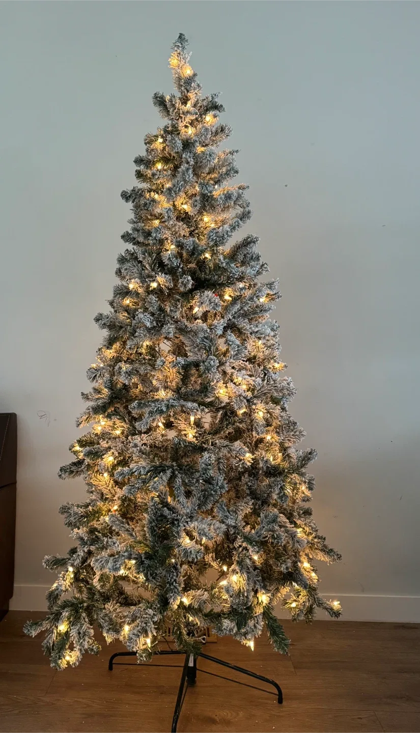 Christmas Tree 6.5-ft Flocked  Frisco Pine Tree image indicator(3)