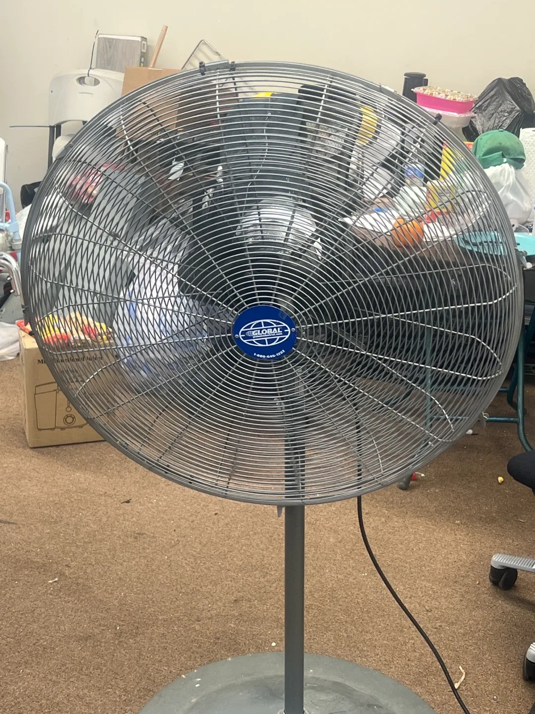 Global Industrial 30" Pedestal Fan image indicator(4)