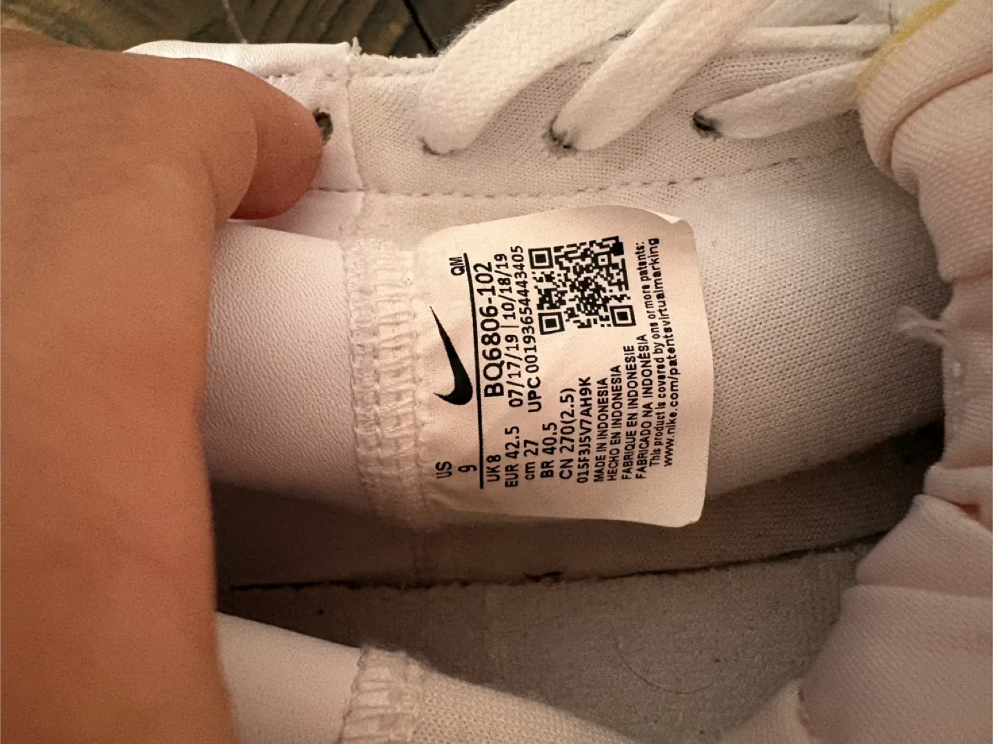 Nike Blazer Mid '77 White/Red, US 9 image indicator(3)