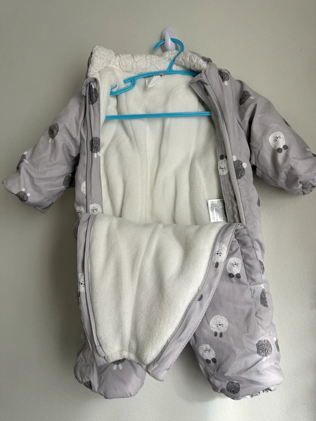 H&M Baby Snowsuit 0-1M image indicator(4)