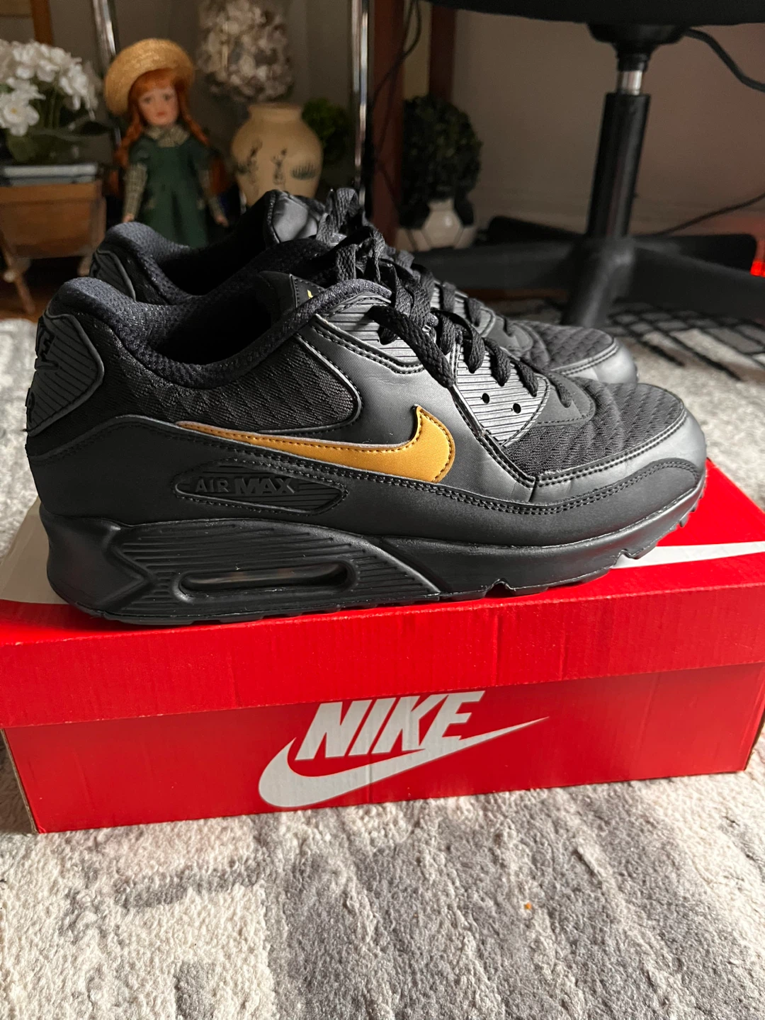 Nike Air Max 90 Essential Black/Gold - Size 12 - photo 2