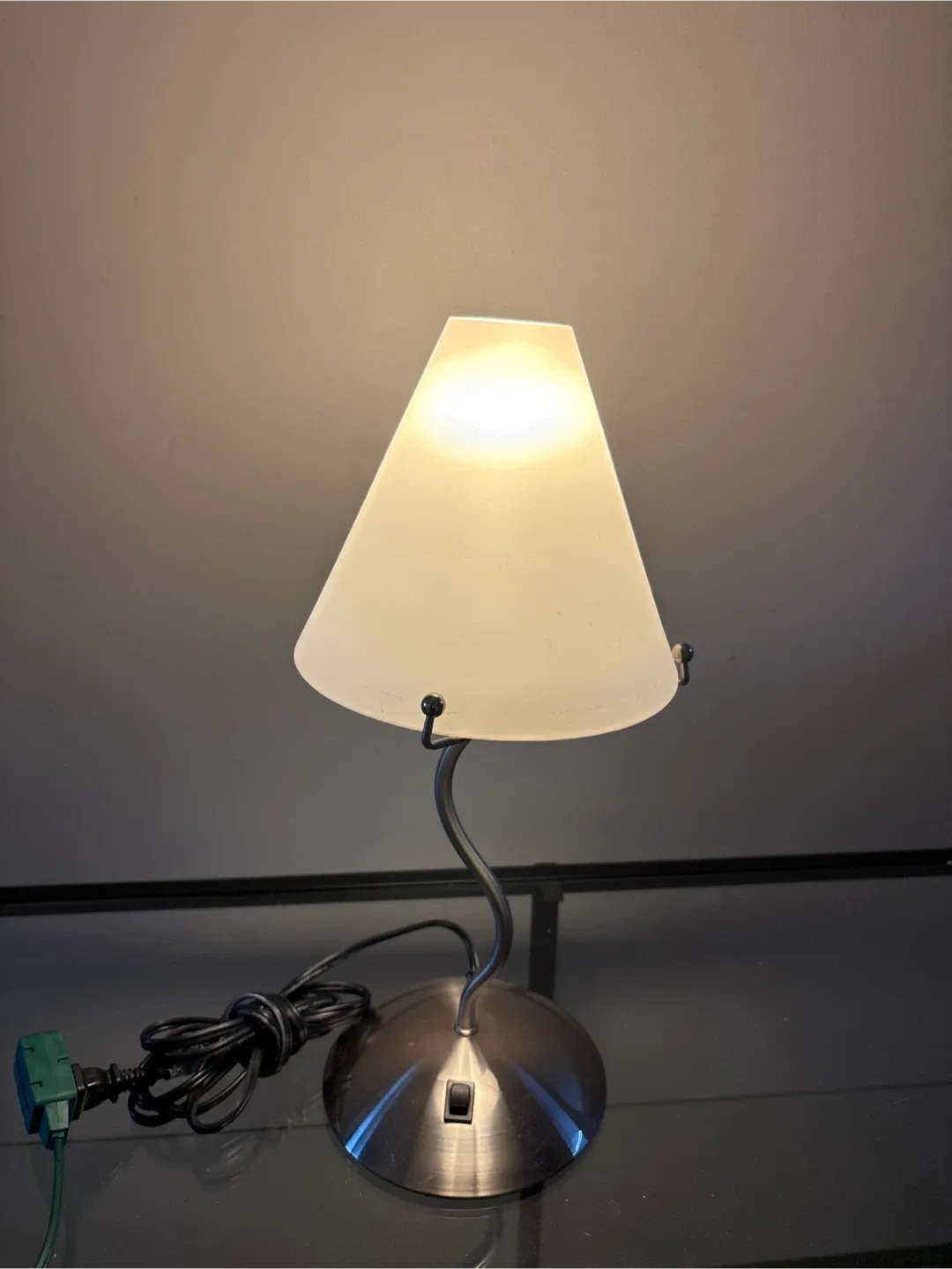White Desk Lamp image indicator(10)