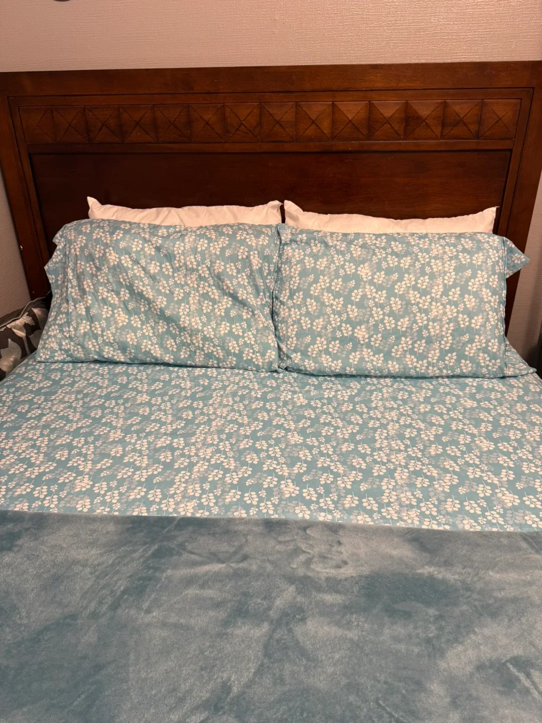 Queen wooden bed with box spring and mattress image indicator(2)