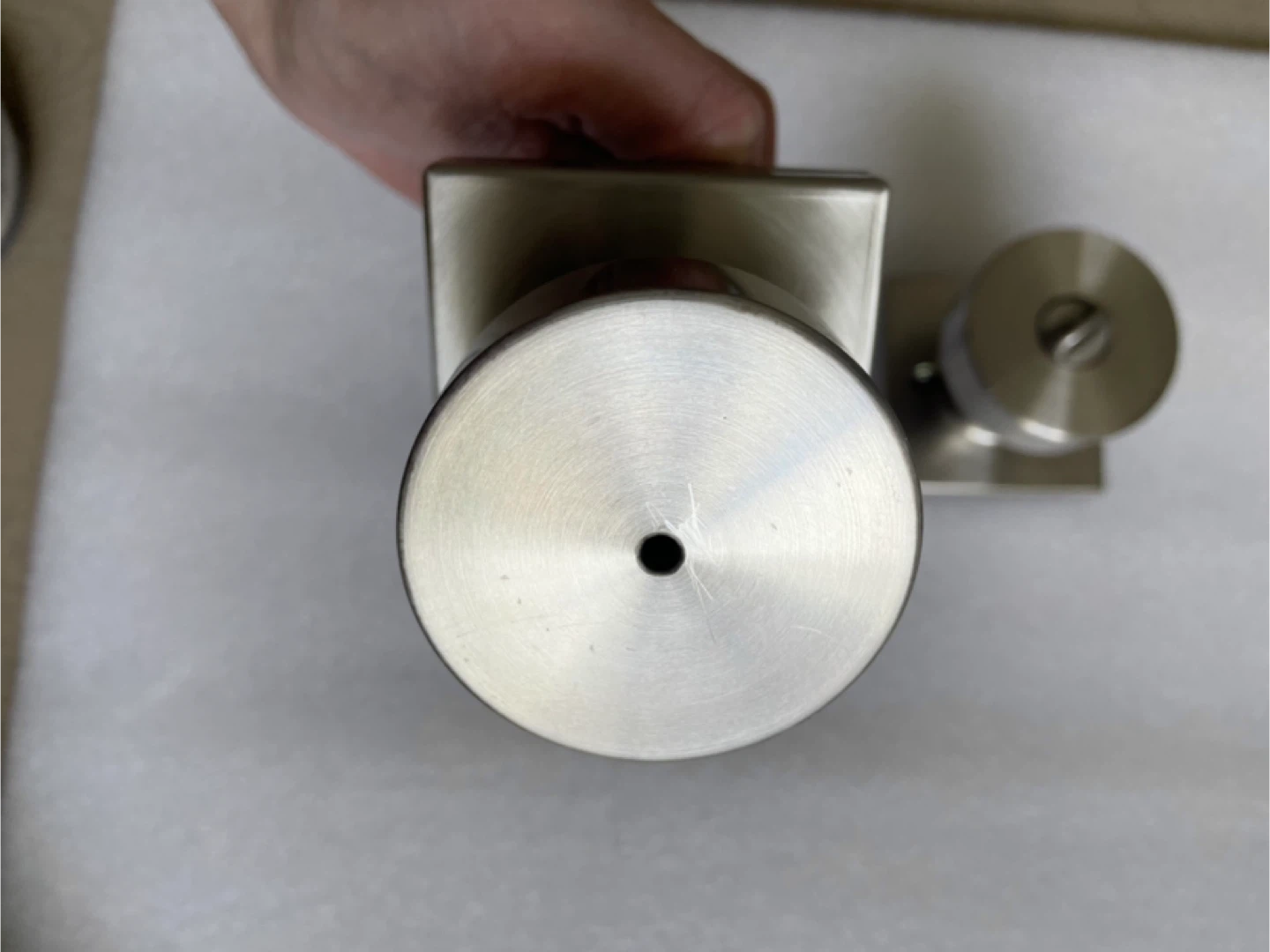Used Weiser Cambie Satin Nickel Door Knob (Privacy) - photo 4
