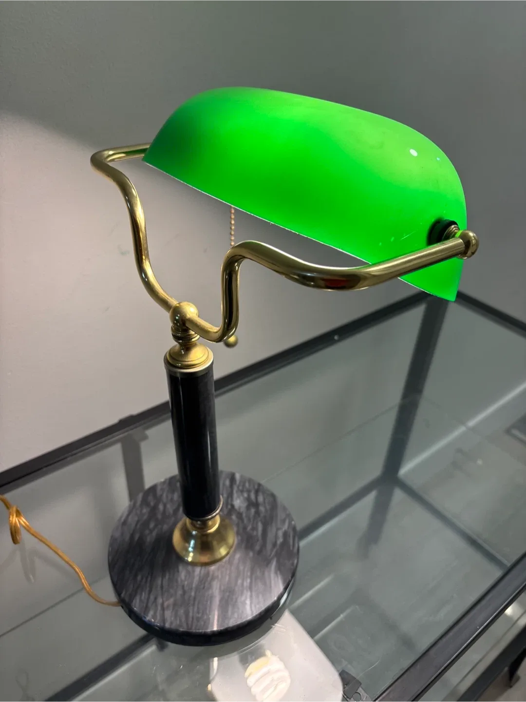 Vintage Green Banker's Lamp with Marble Base image indicator(6)
