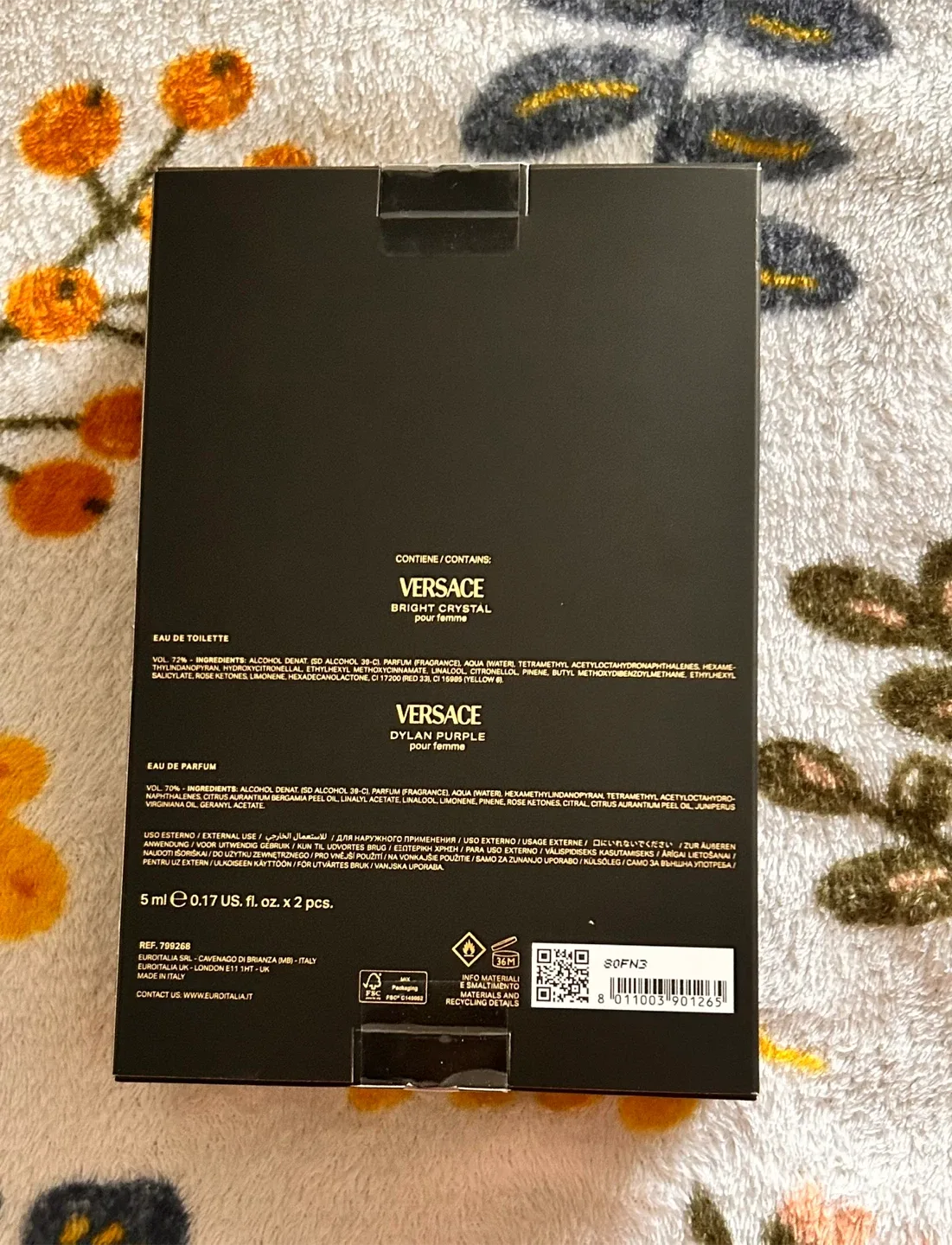Versace Bright Crystal & Dylan Purple Perfume Set image indicator(2)