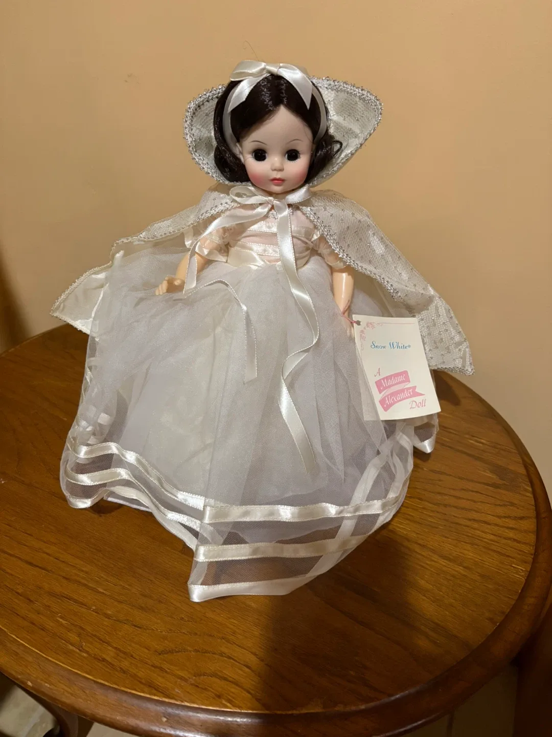 Madame Alexander Snow White Doll. New image indicator(3)