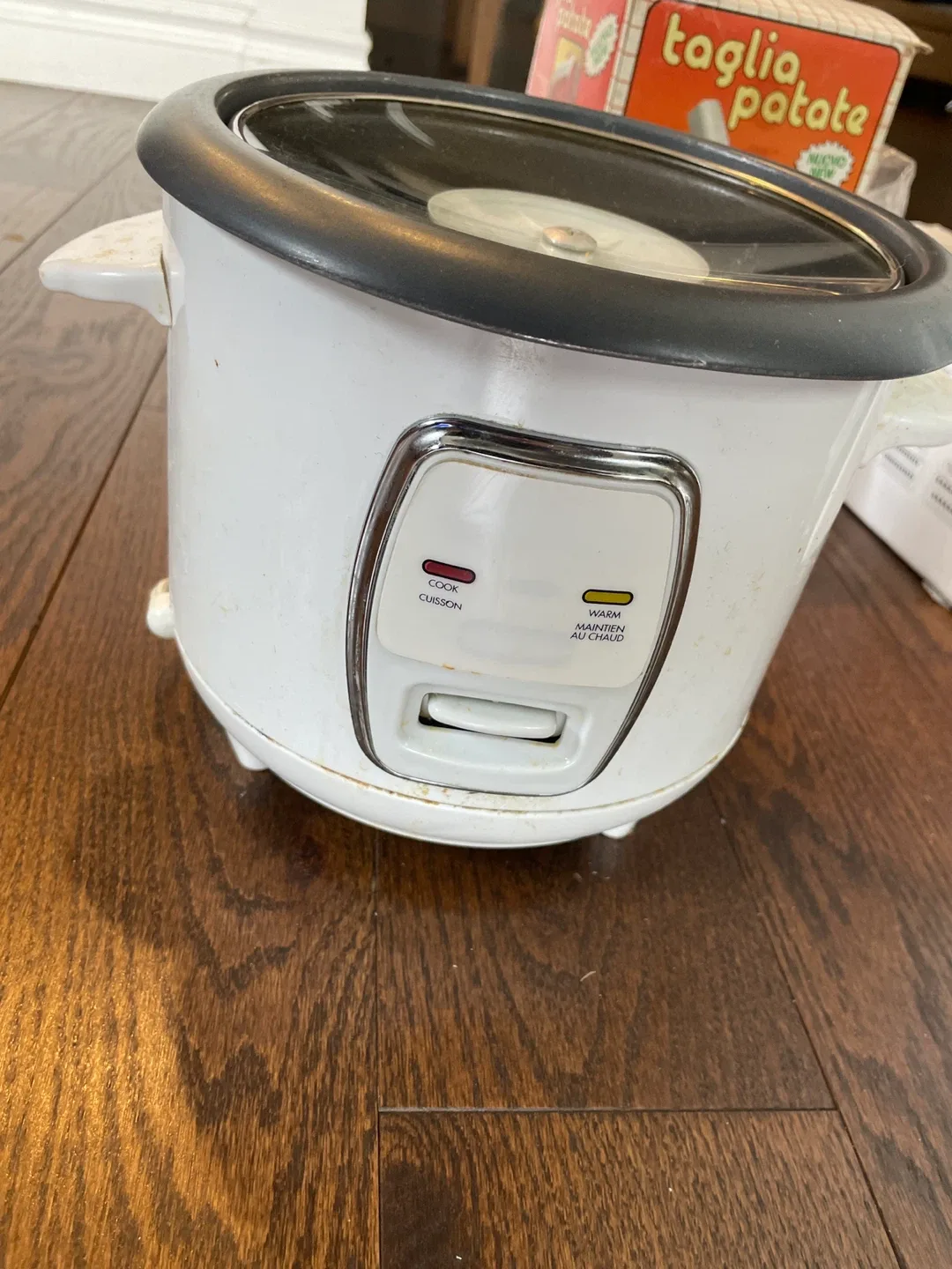 Used Rice Cooker - White thumbnail
