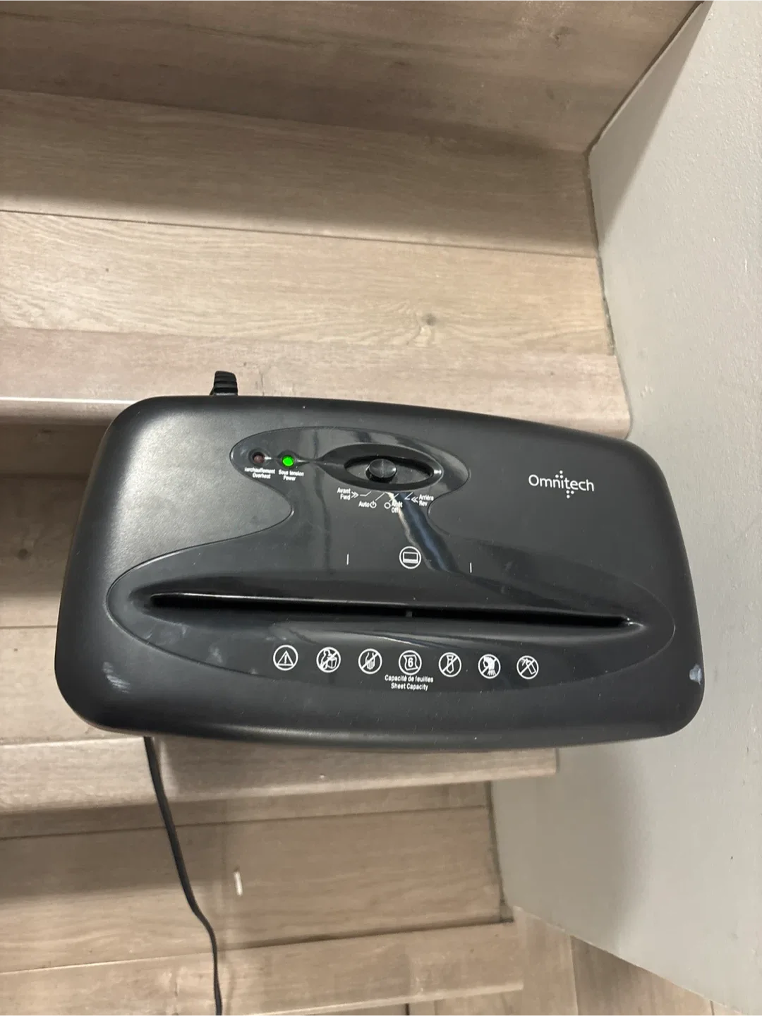 Omnitech Paper Shredder image indicator(2)