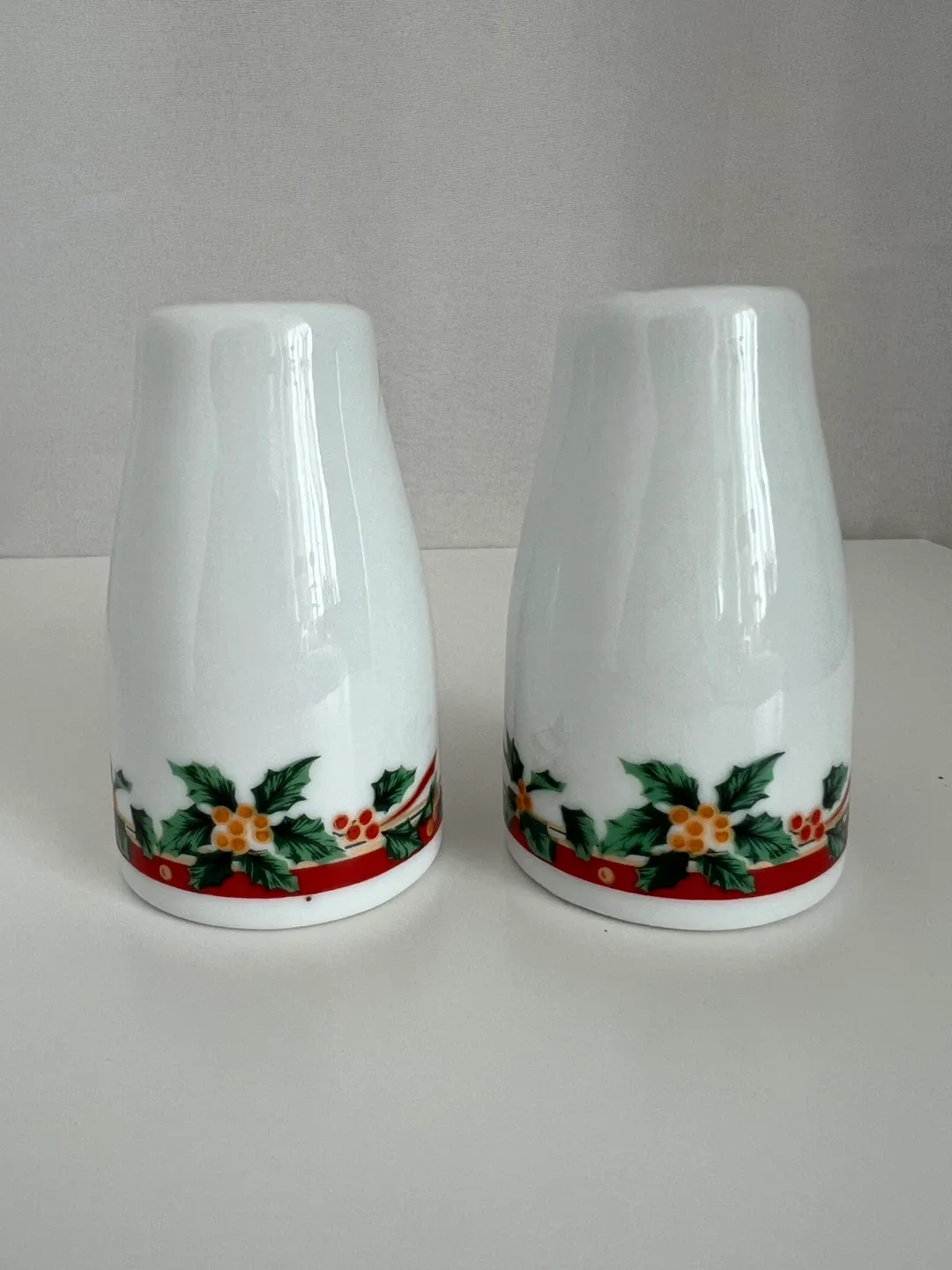Poinsettia Fine Porcelain Salt & Pepper Shakers image indicator(2)