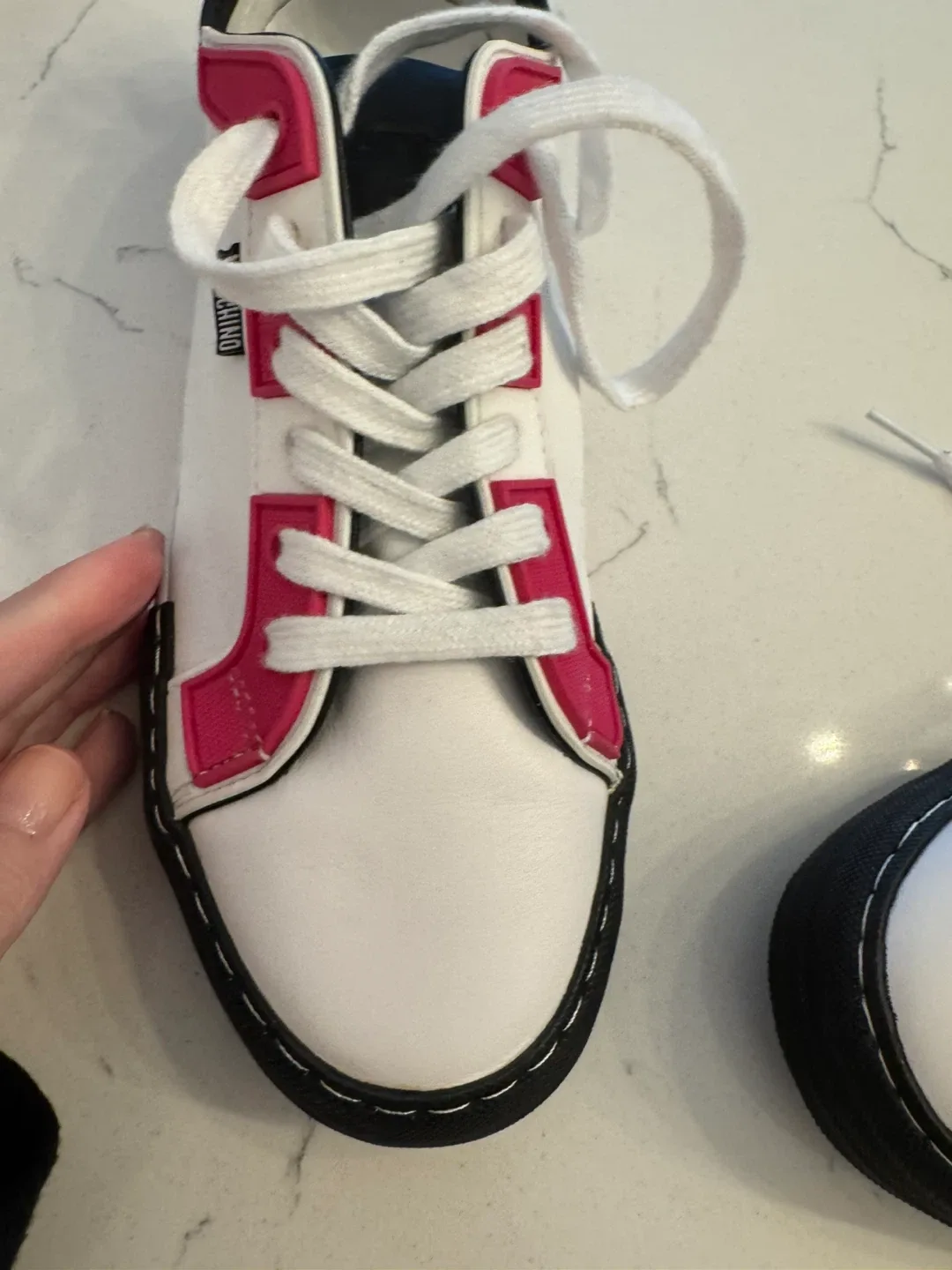 Moschino sneakers- White and pink 37 image indicator(5)