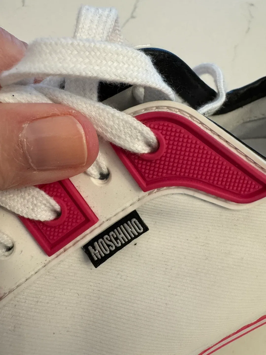 Moschino sneakers- White and pink 37 image indicator(3)