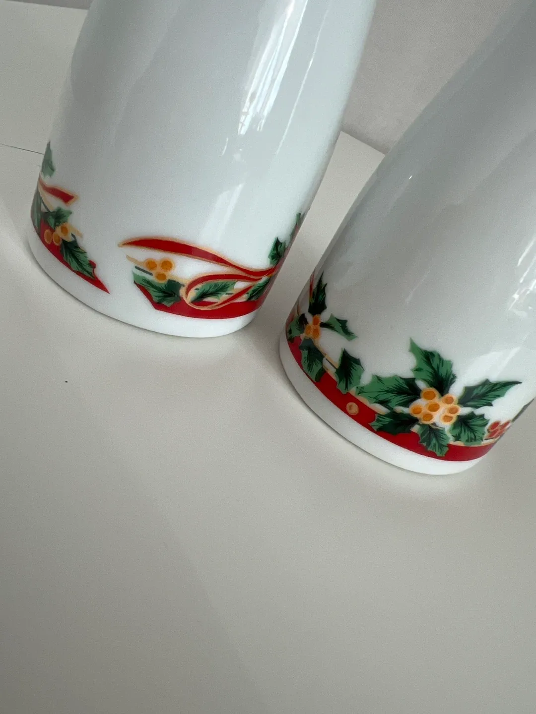 Poinsettia Fine Porcelain Salt & Pepper Shakers image indicator(6)