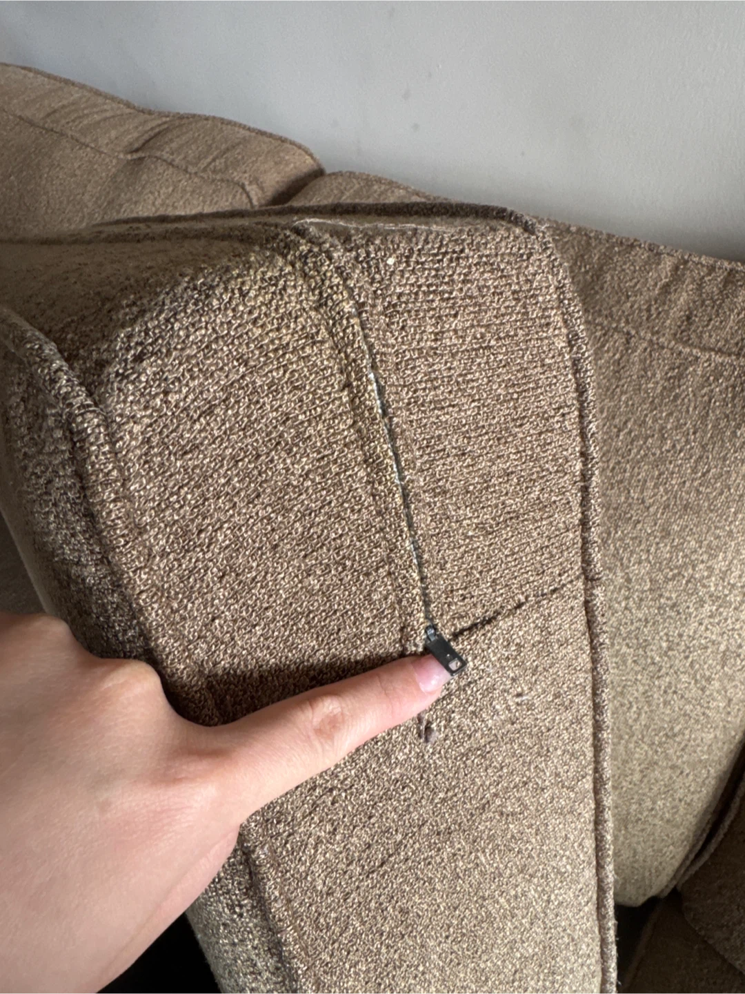 Comfortable 3-Seat Sofa - Great Condition! - photo 5