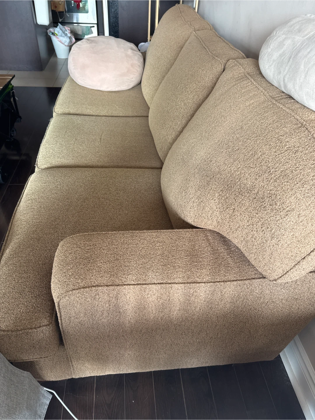 Comfortable 3-Seat Sofa - Great Condition! - photo 3