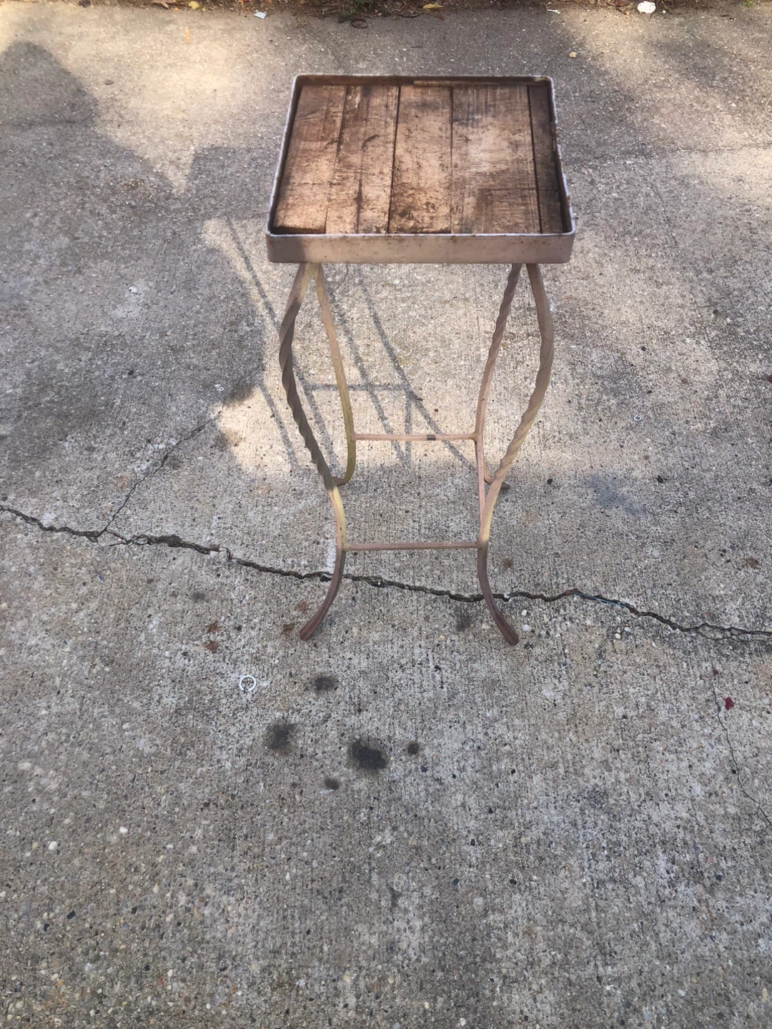 Rustic Metal Plant Stand/Accent Table - photo 4