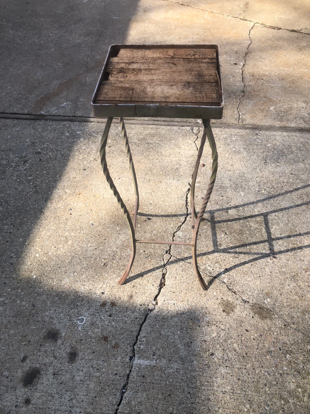 Rustic Metal Plant Stand/Accent Table - photo 3