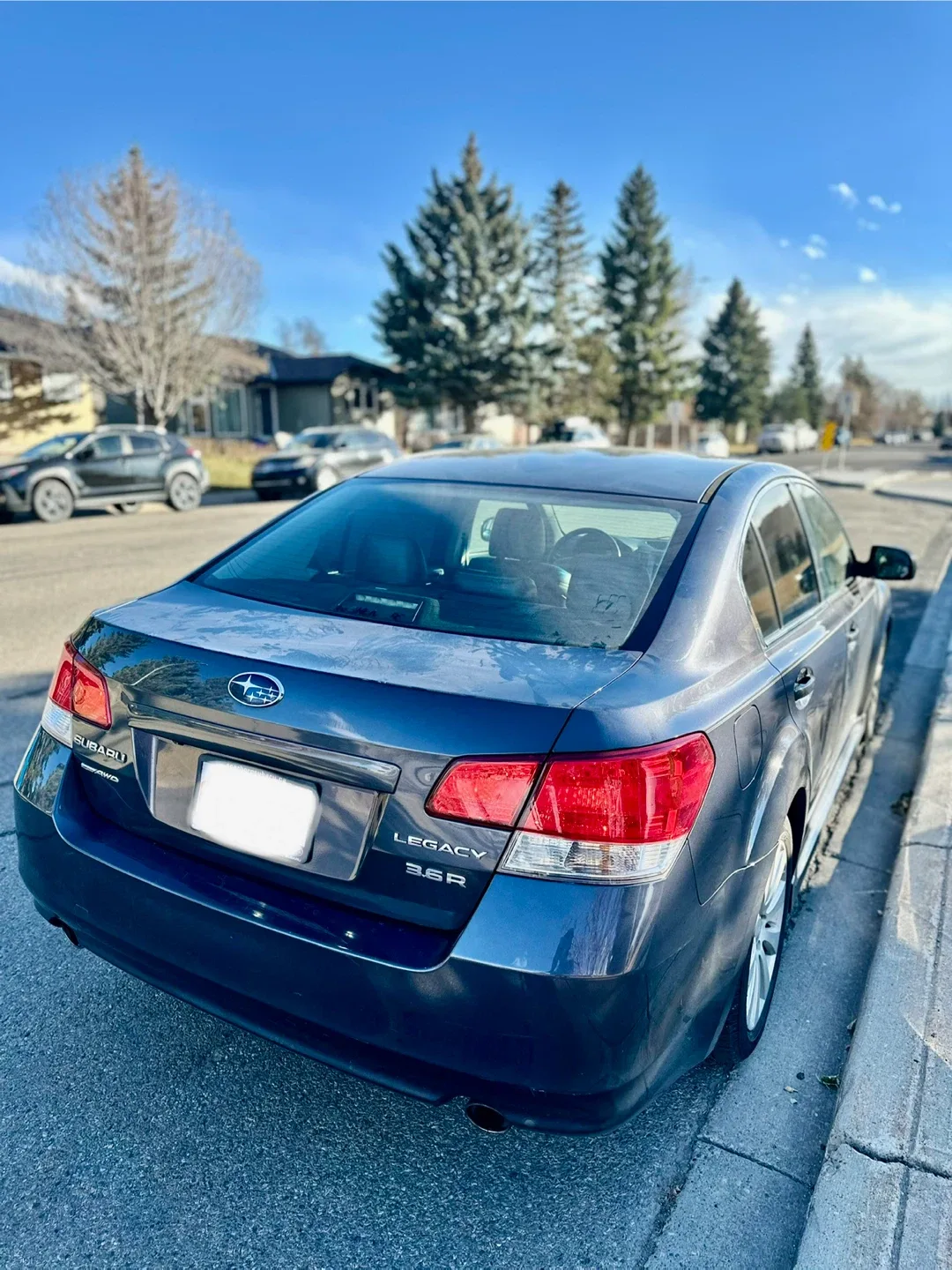 Subaru Legacy 3.6R Sedan image indicator(5)