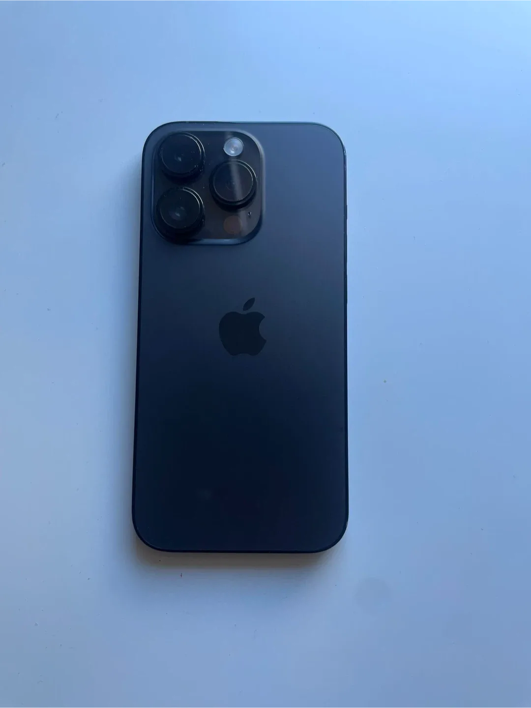 iPhone 14 Pro, Space Black image indicator(3)