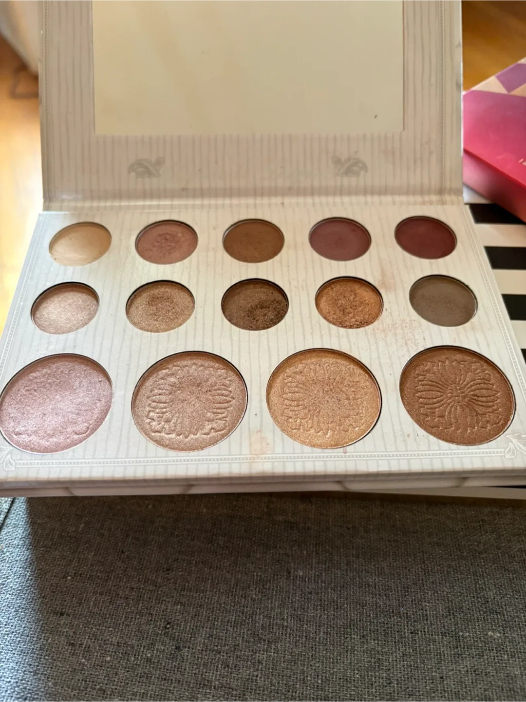 Marc Jacobs & BH Cosmetics Eyeshadow Palettes image indicator(5)