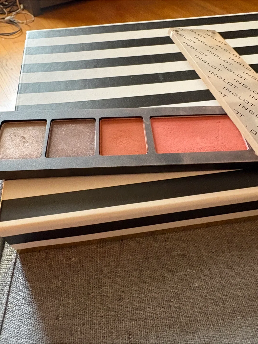 Marc Jacobs & BH Cosmetics Eyeshadow Palettes image indicator(7)
