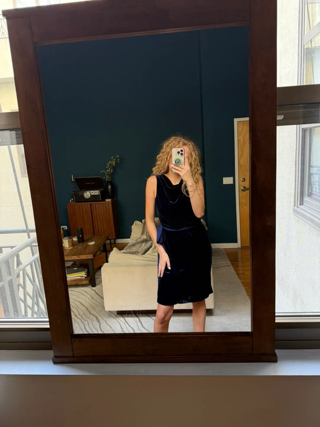 Velvet Navy Blue Dress image indicator(3)