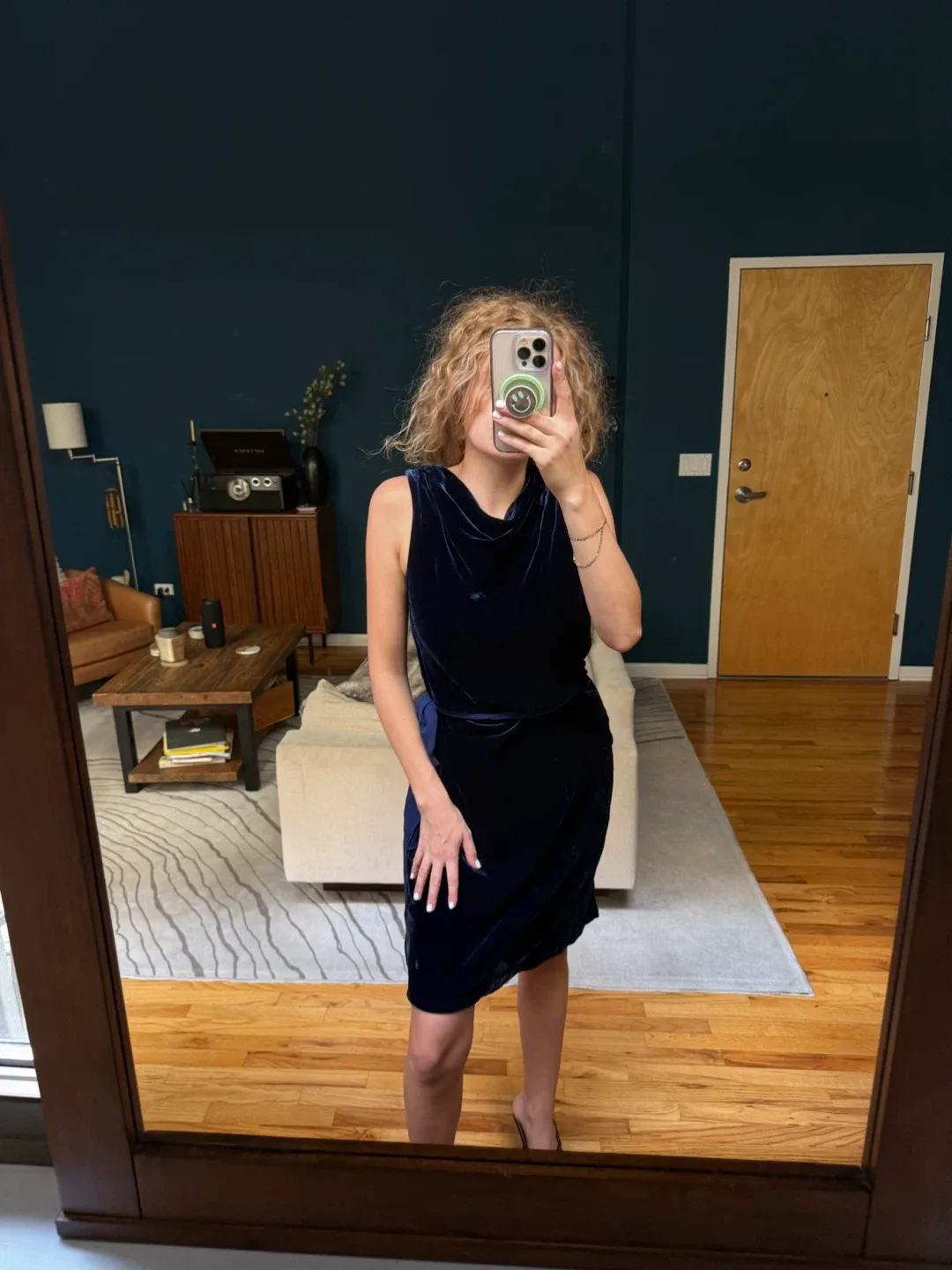 Velvet Navy Blue Dress image indicator(5)