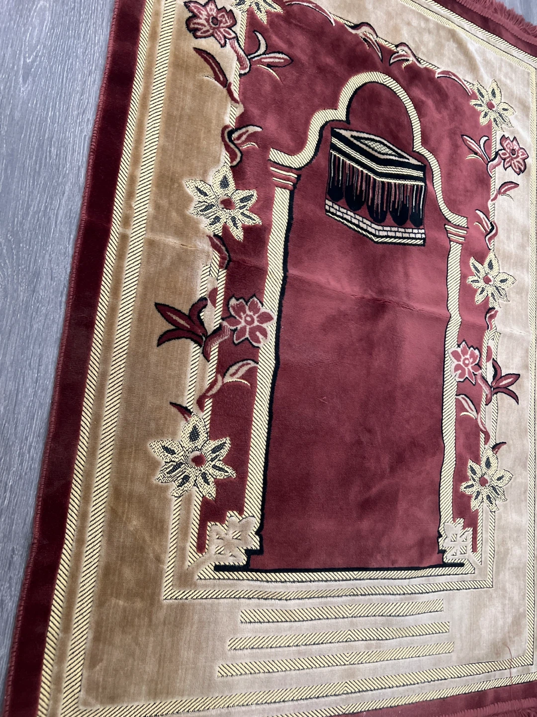 Prayer Rug - Burgundy & Gold - photo 2