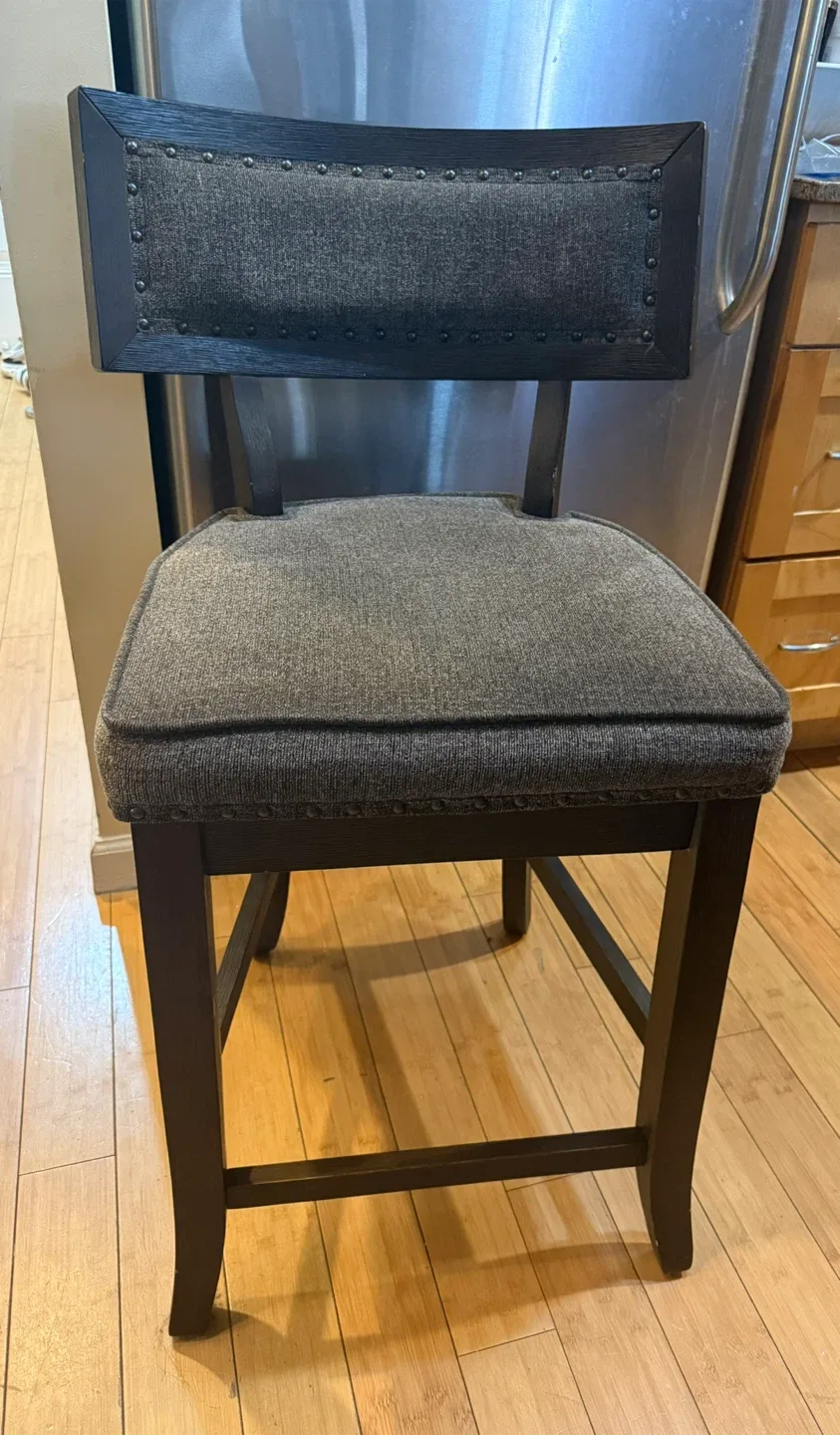 Dining room table & Chairs w/ wine rack & storage space image indicator(8)