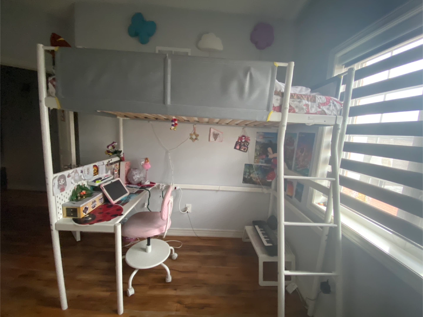 Moving out sale for kids bedroom - photo 3
