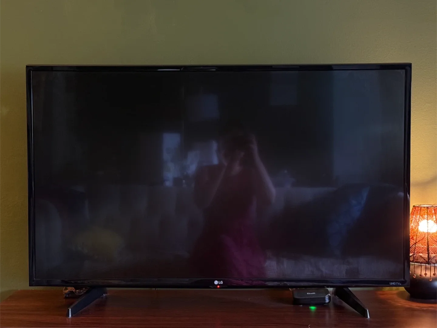 LG 43UH6100 43 inch TV SMART image indicator(4)