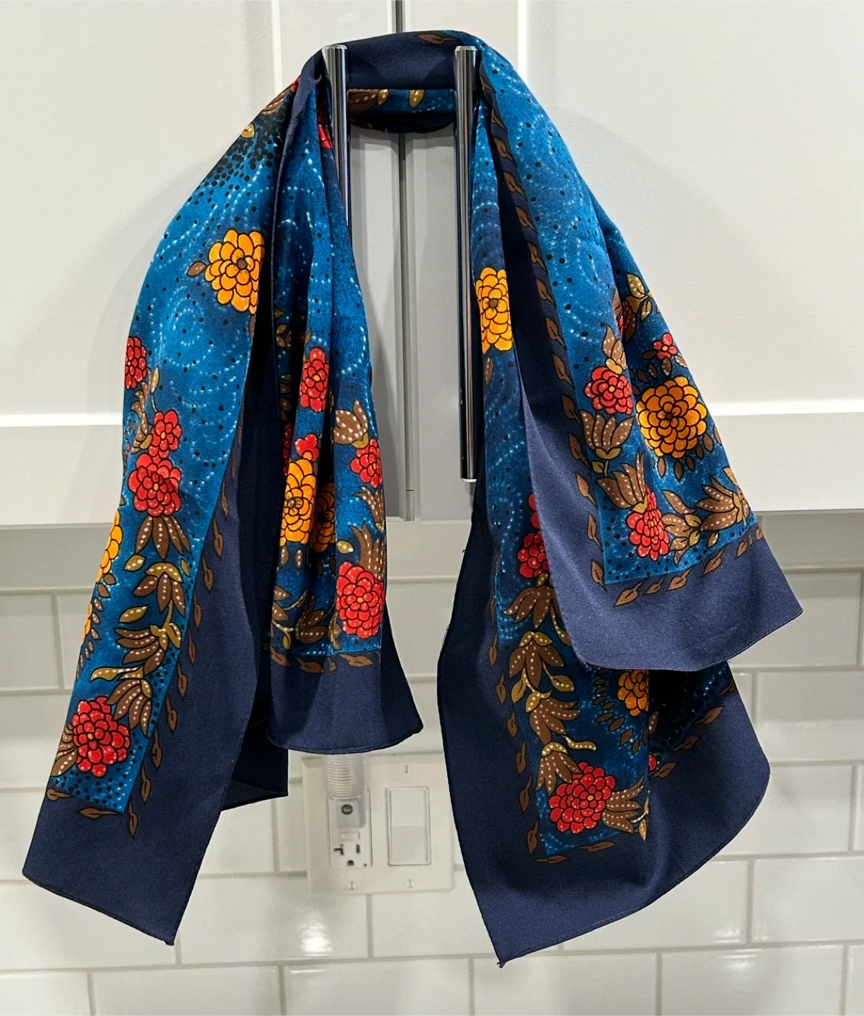 Assorted Pashmina/Shawls ($15 each or 2 for $25) image indicator(4)