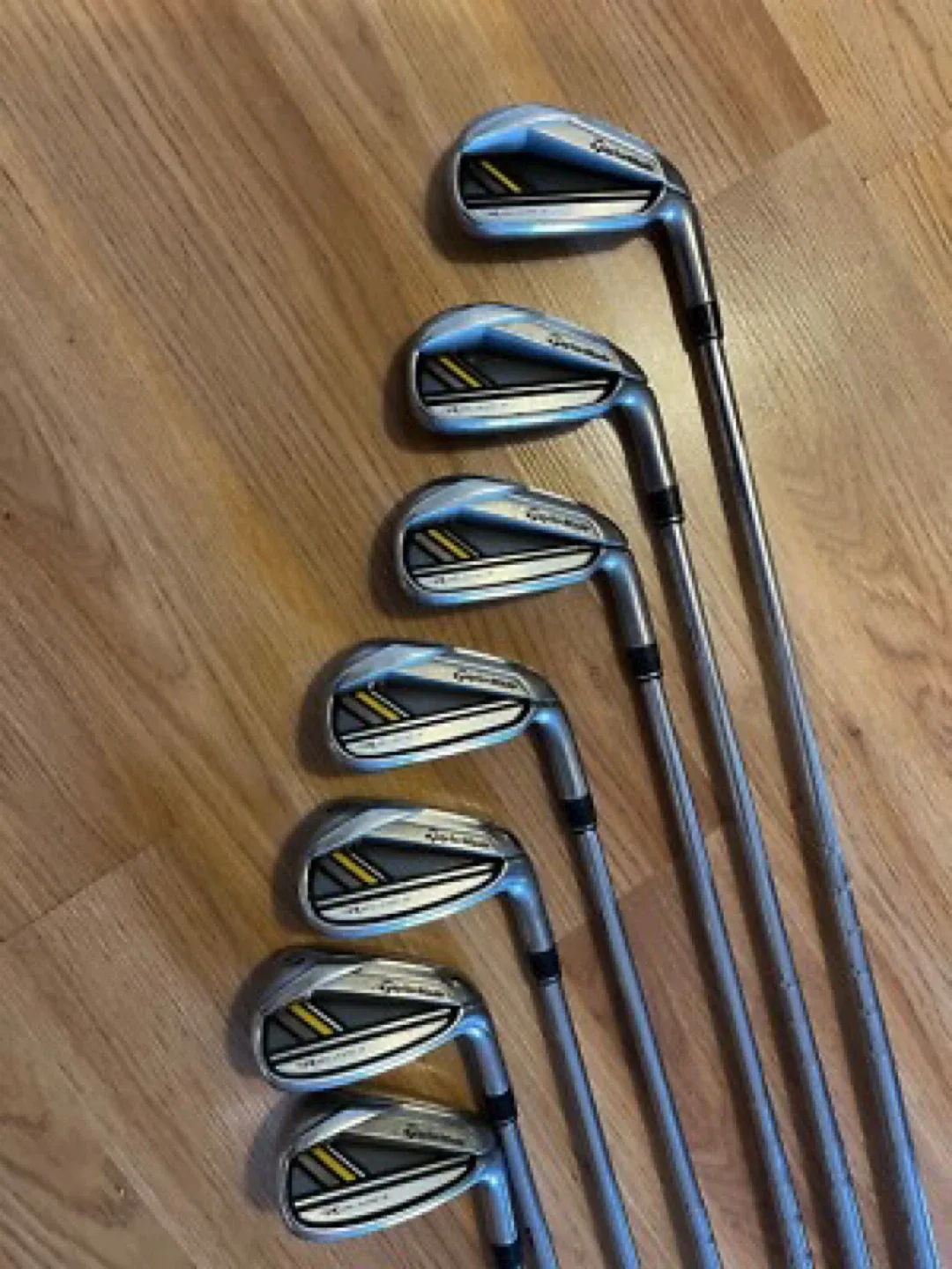 TaylorMade RBladez Iron Set RH image indicator(2)