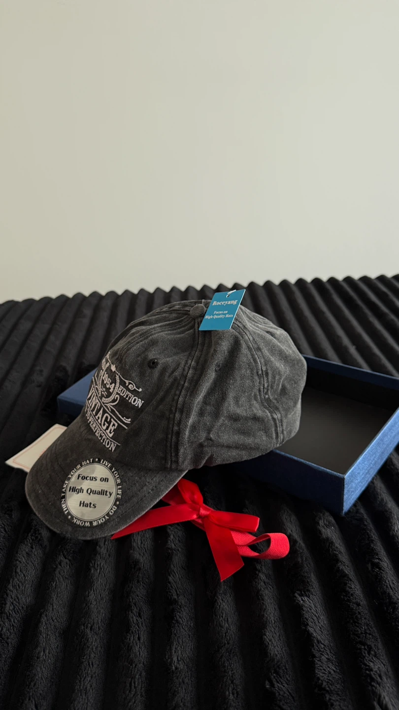 Roceyang Vintage 1954 Edition Hat - New in Box! - photo 2