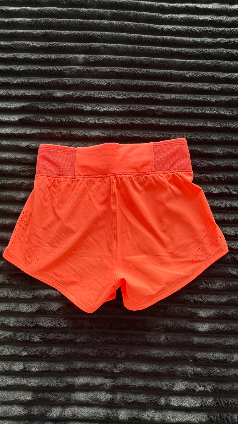 Under Armour Running Shorts - XS - photo 2