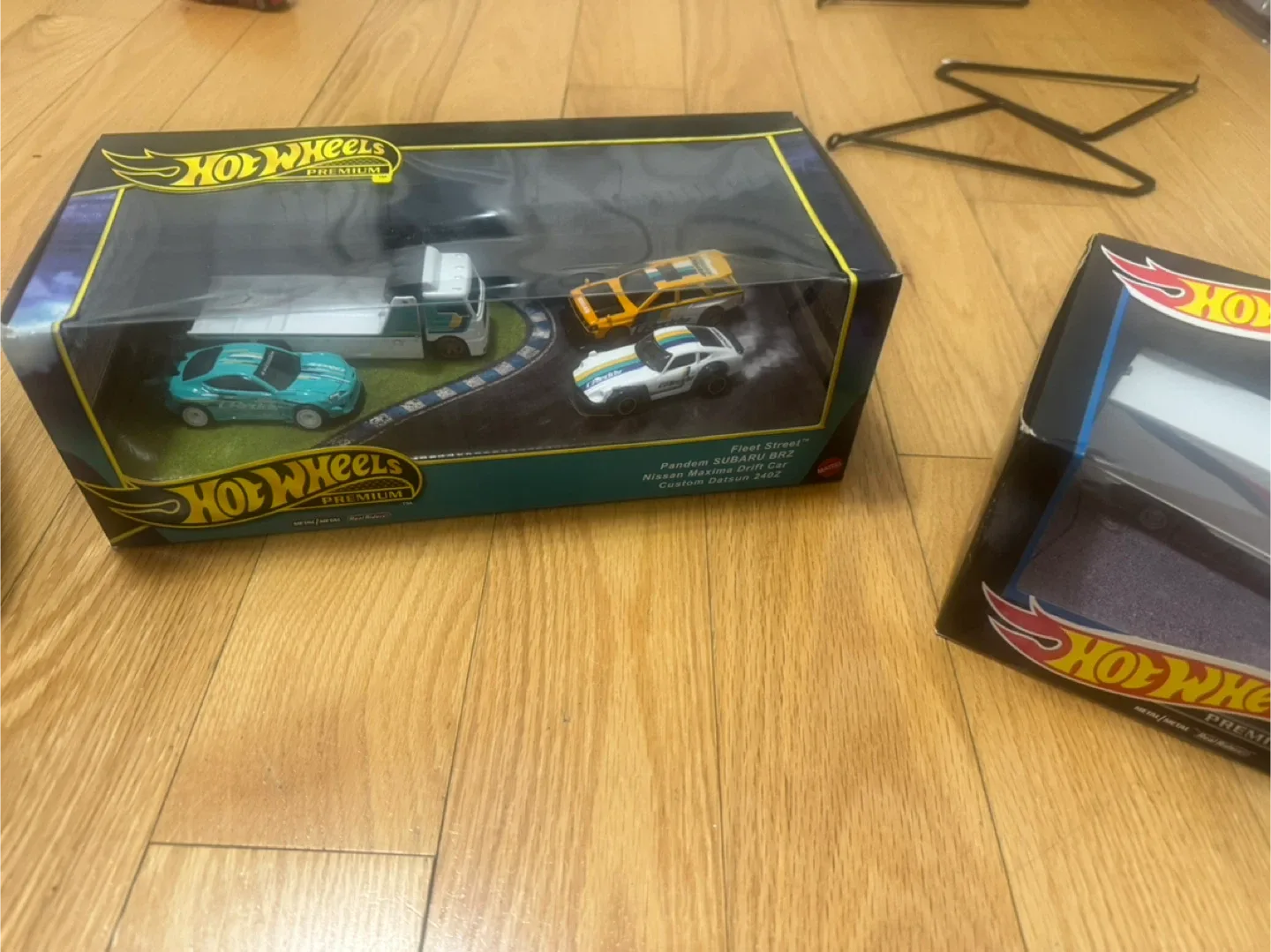 Hot Wheels Diecast Cars image indicator(4)