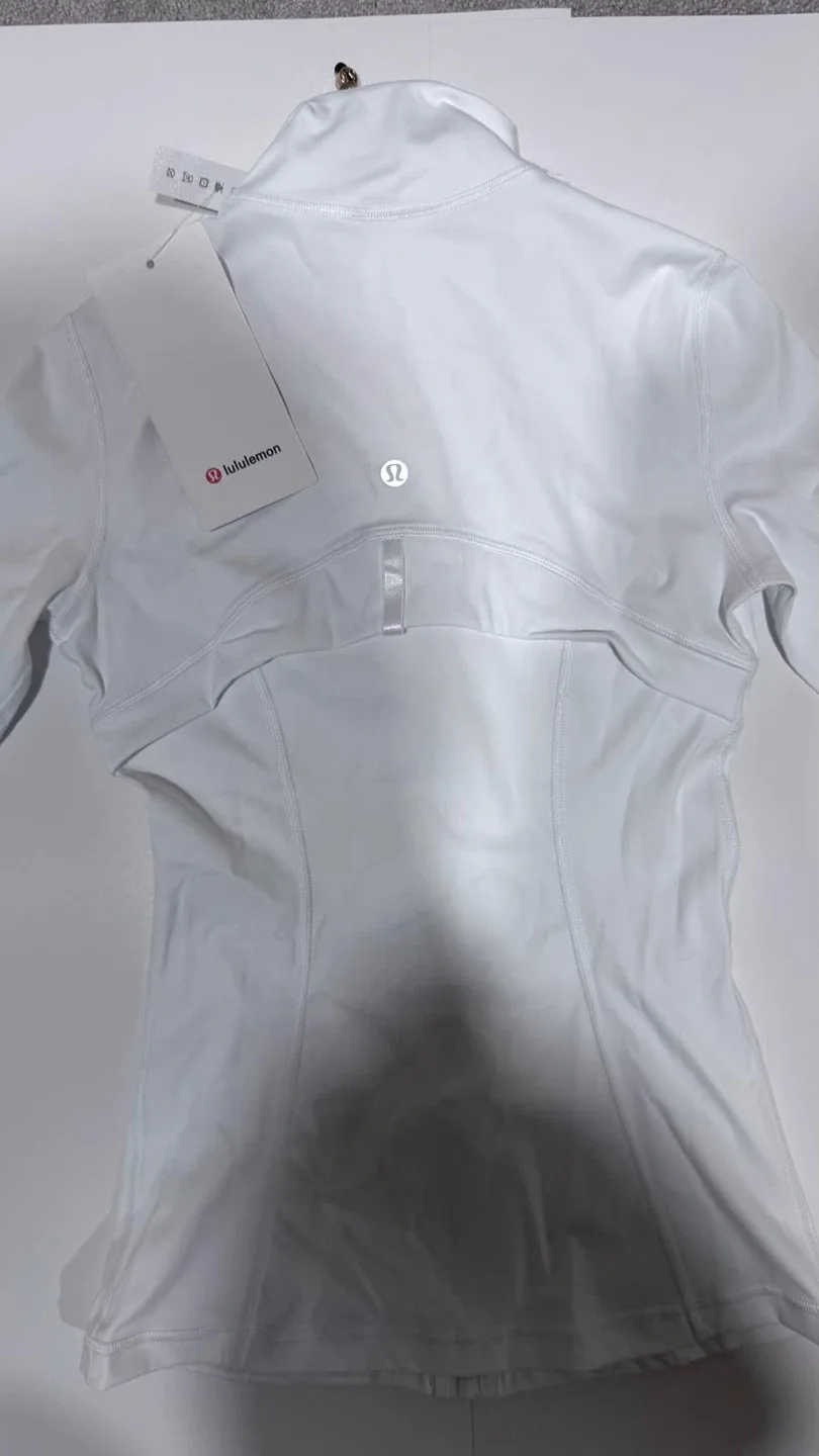 Lululemon White Define Jacket - Size 2 image indicator(3)